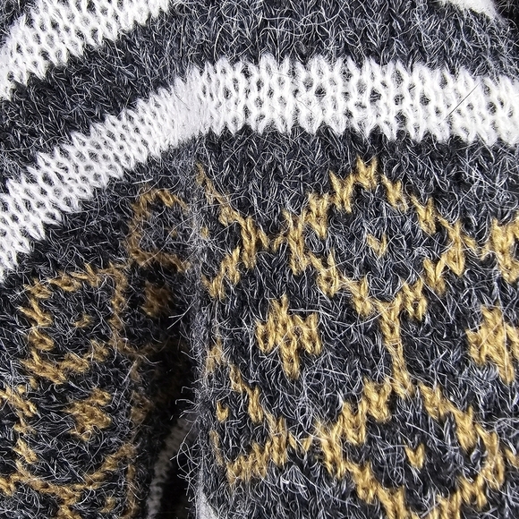 DREAMERS Boho Fringe Western Oversized Sweater Cardigan Gray Womens‎ Size S/M - Picture 11 of 14